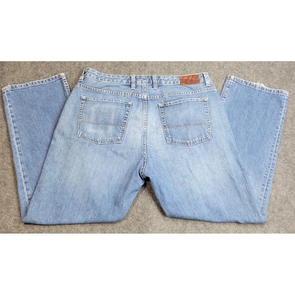 Tommy Bahama Jeans Mens 40X30 Blue Faded Standard Fit Straight Leg Vacation Vibe